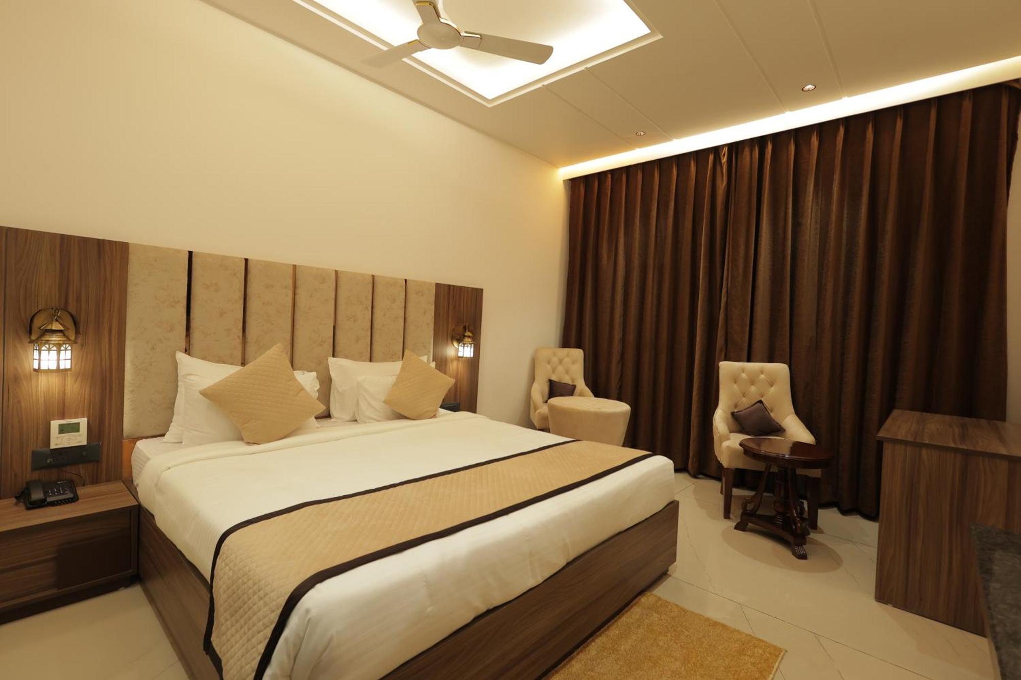 Hotel Snj Taj Grand Agra (Uttar Pradesh)